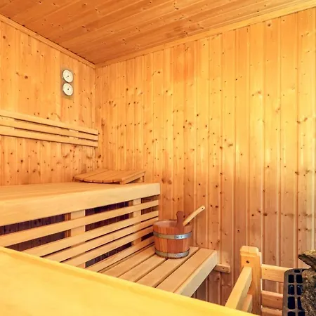 4 In Holiday home